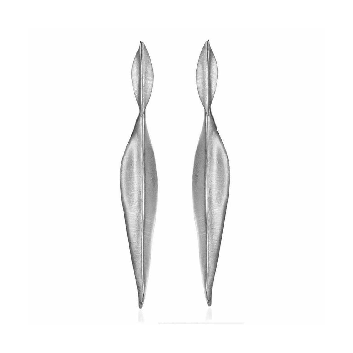 Earrings in Silver with elongated organic shape