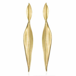 Earrings in Silver with elongated organic shape. 18 k Gold vermeil